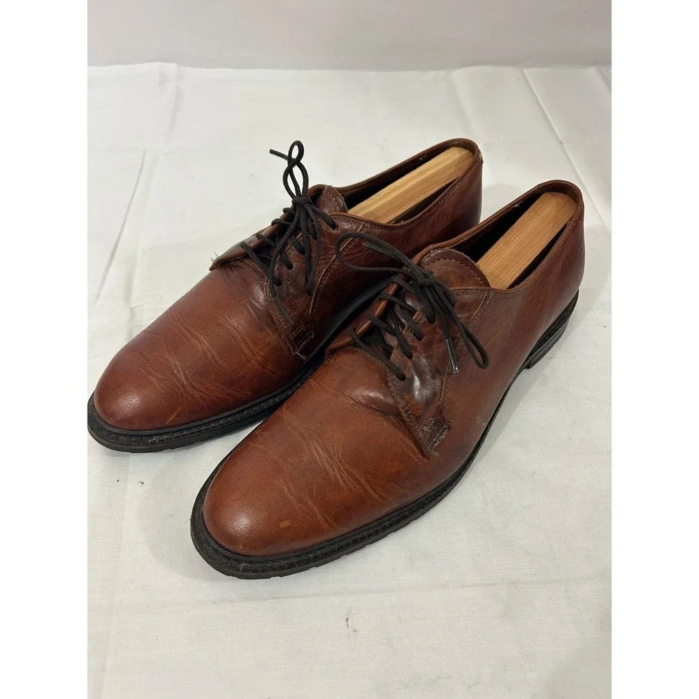 Allen Edmonds solid shoe
